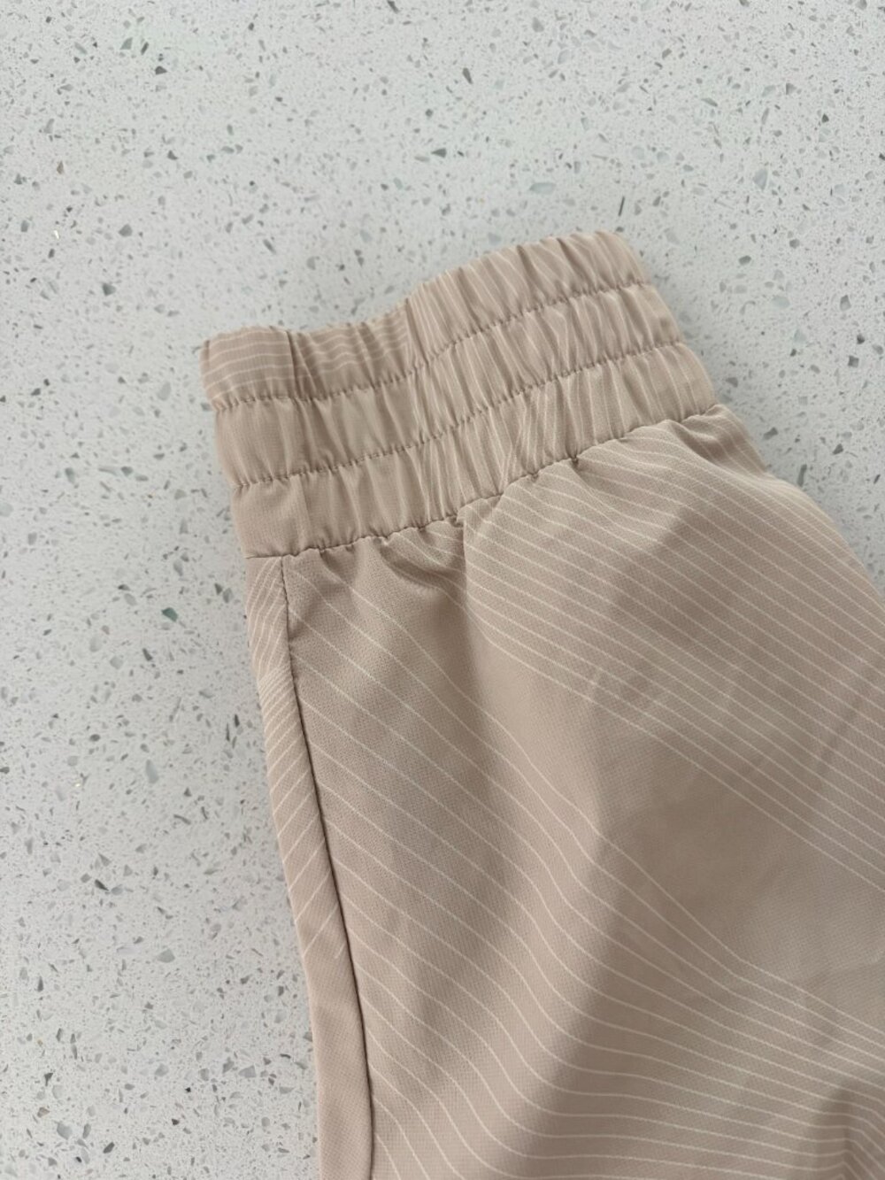 Kith Logo Joggers - Picture 3 of 4